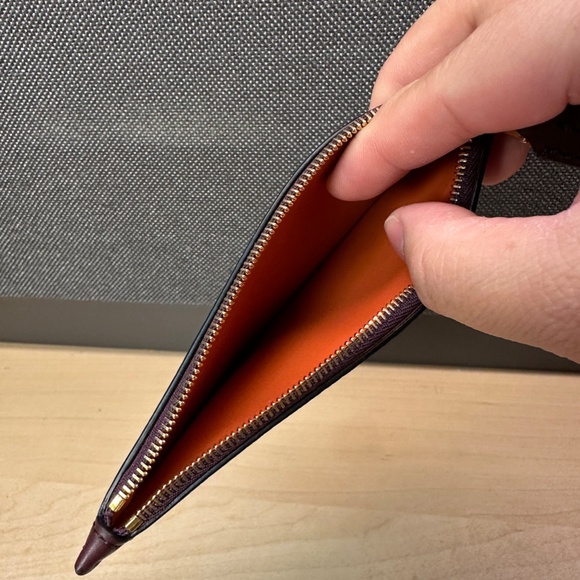 NWT! Rare! Burberry Women's Zip Around Long Wallet In Deep Claret Leather 2 In 1 - Picture 9 of 12